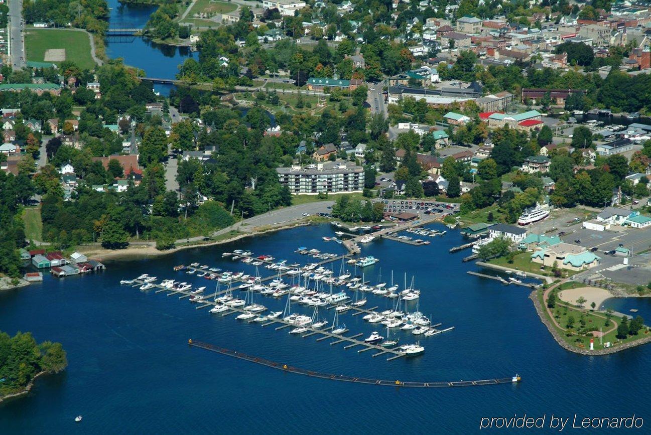 Holiday Inn Express Hotel & Suites 1000 Islands - Gananoque By Ihg Eksteriør billede
